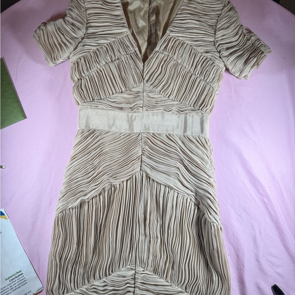 Burberry Elegant Cream Ruched Dress - Picture 1 of 11